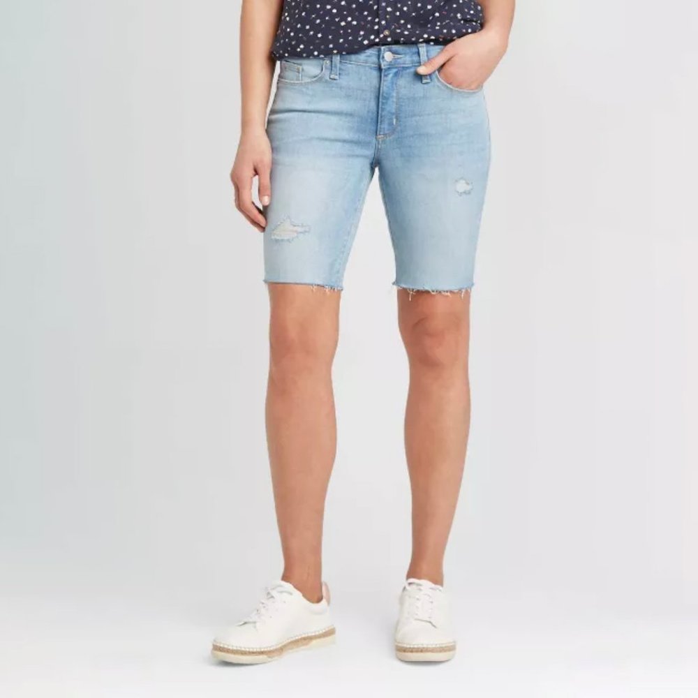 Universal Thread Mid-Rise Jean Shorts. Size 2.